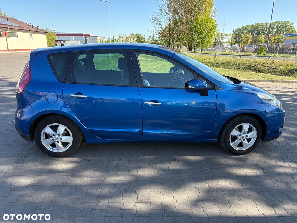 Renault Scenic 1.6 16V Authentique - 4