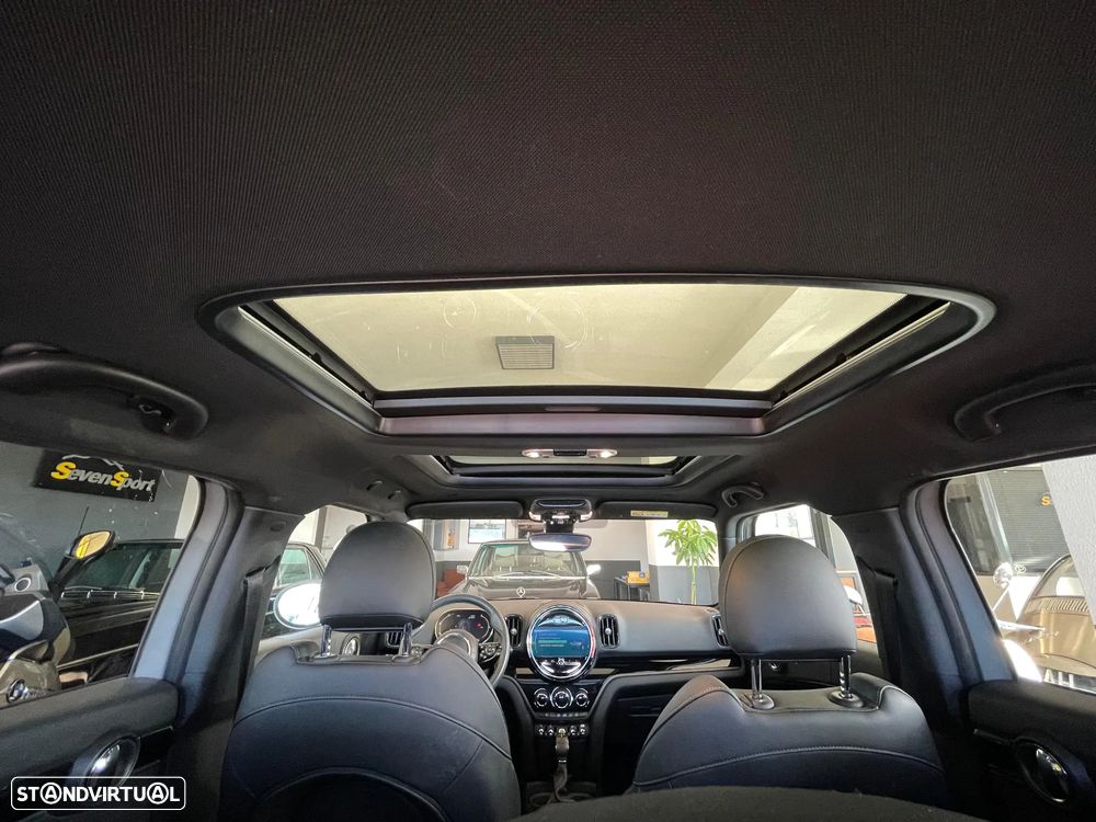 MINI Countryman Cooper SE ALL4 Auto - 27