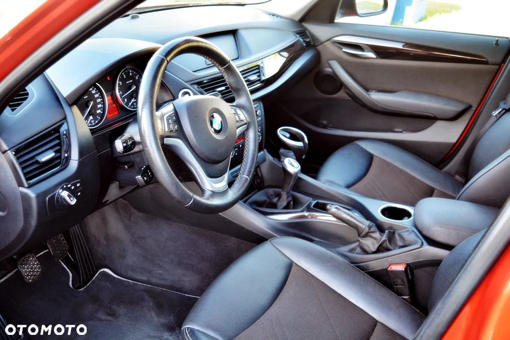 BMW X1 sDrive18i Sport Line - 7