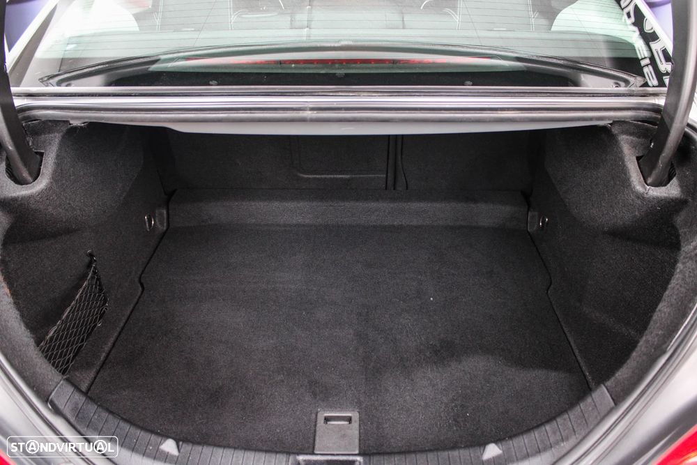 Mercedes-Benz CLA 180 CDI Urban - 28