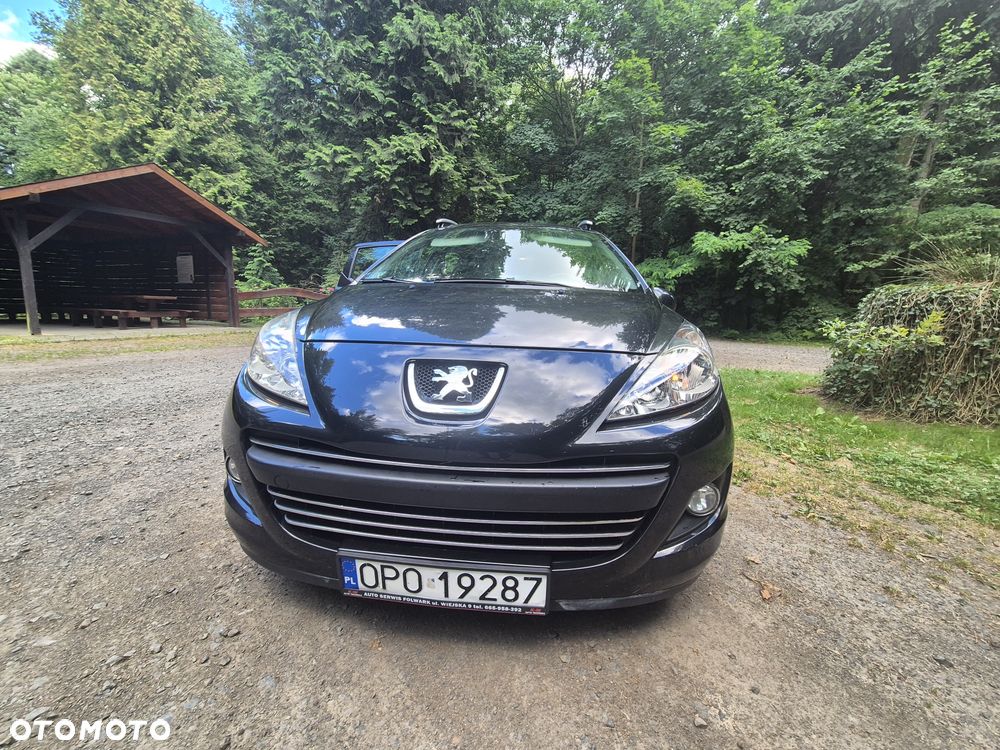 Peugeot 207 - 1