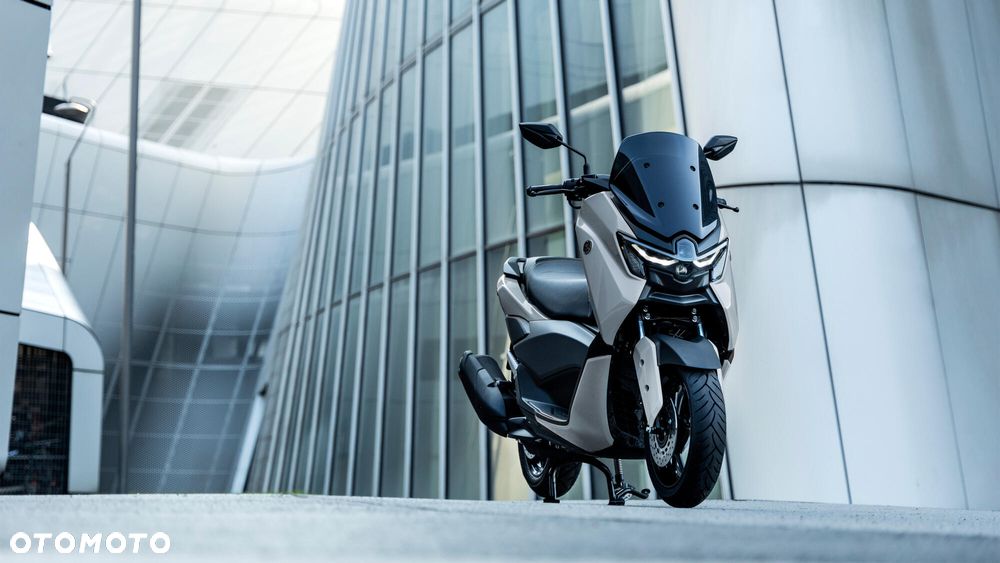 Yamaha NMAX - 9