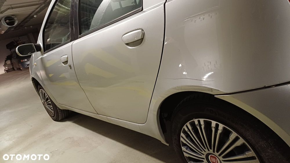 Fiat Punto 1.2 8V - 9