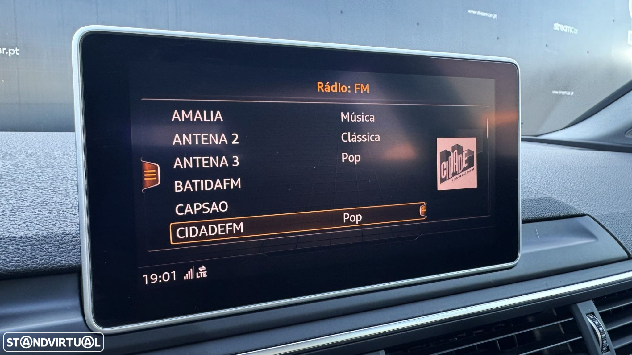 Audi A4 Avant 2.0 TDI Design S tronic - 18
