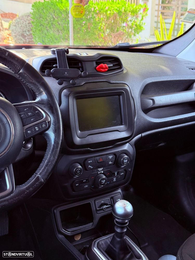 Jeep Renegade 1.0 T Limited - 15