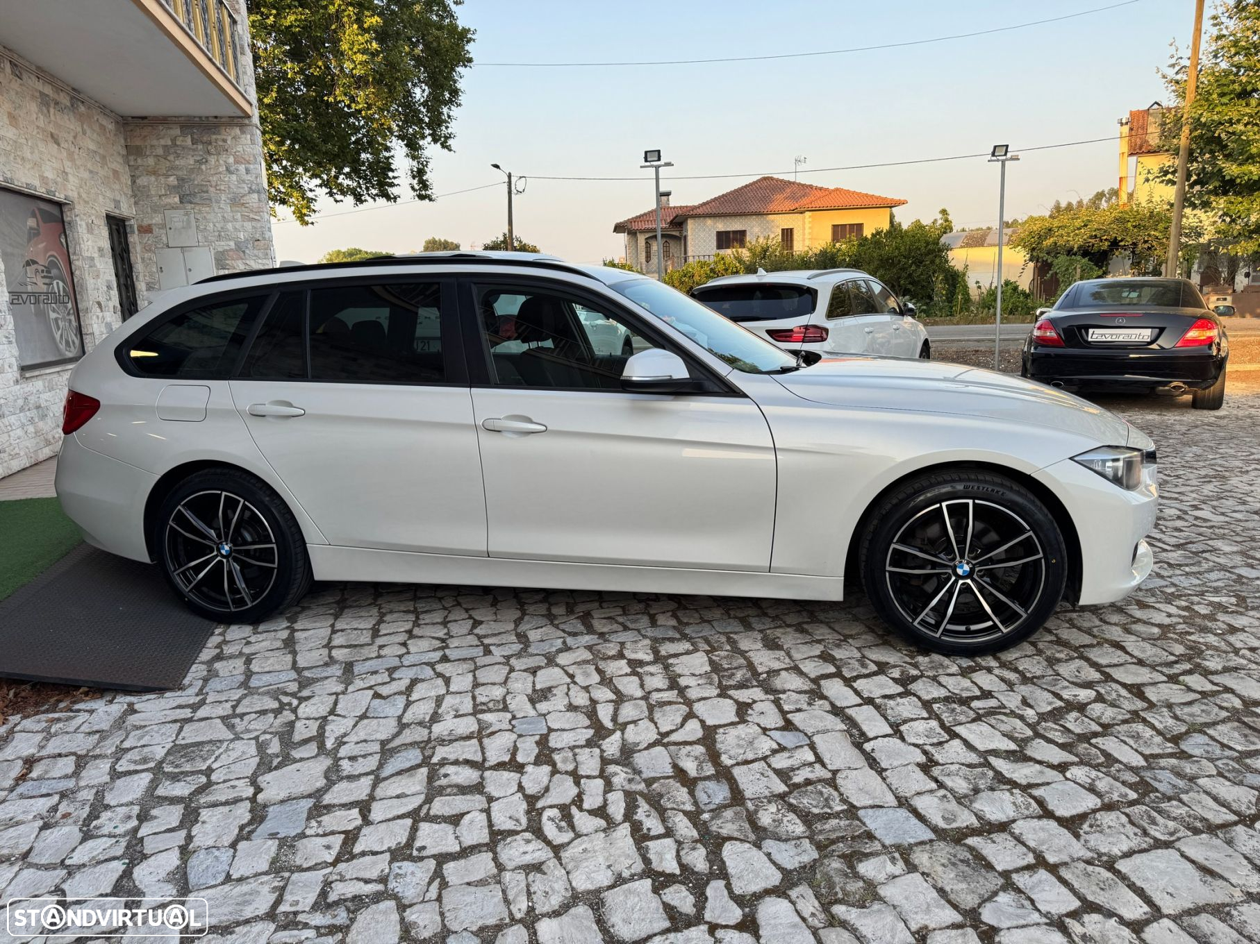 BMW 320 d Touring Auto Line Modern - 4