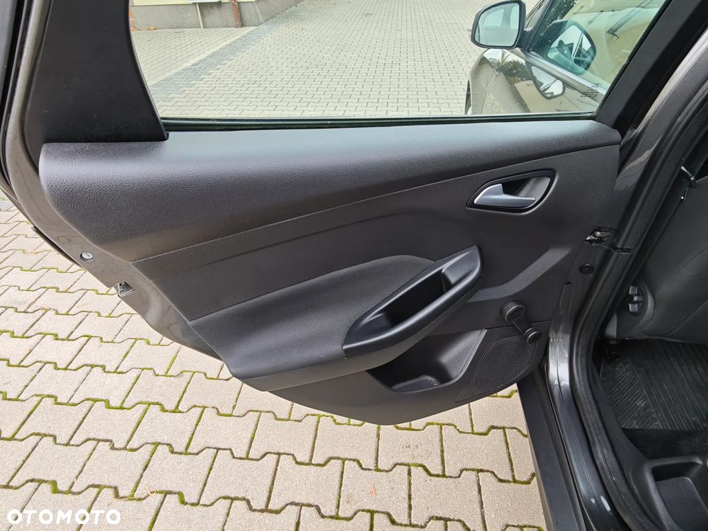 Ford Focus - 17