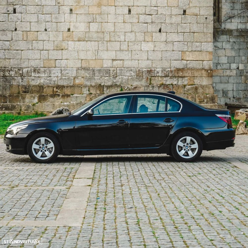 BMW 520 dA Touring Executive - 4