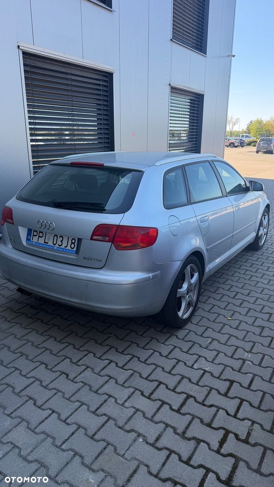 Audi A3 Sportback 2.0 TDI DPF S tronic Attraction - 2