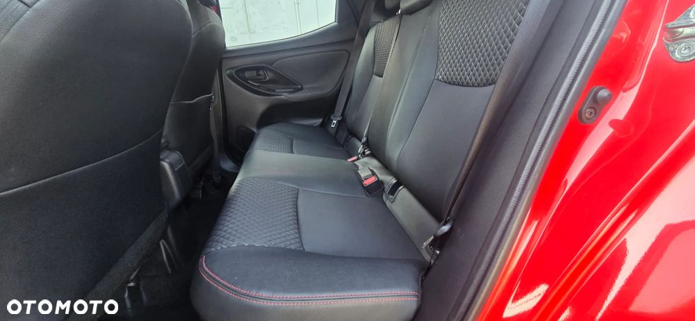 Toyota Yaris - 35