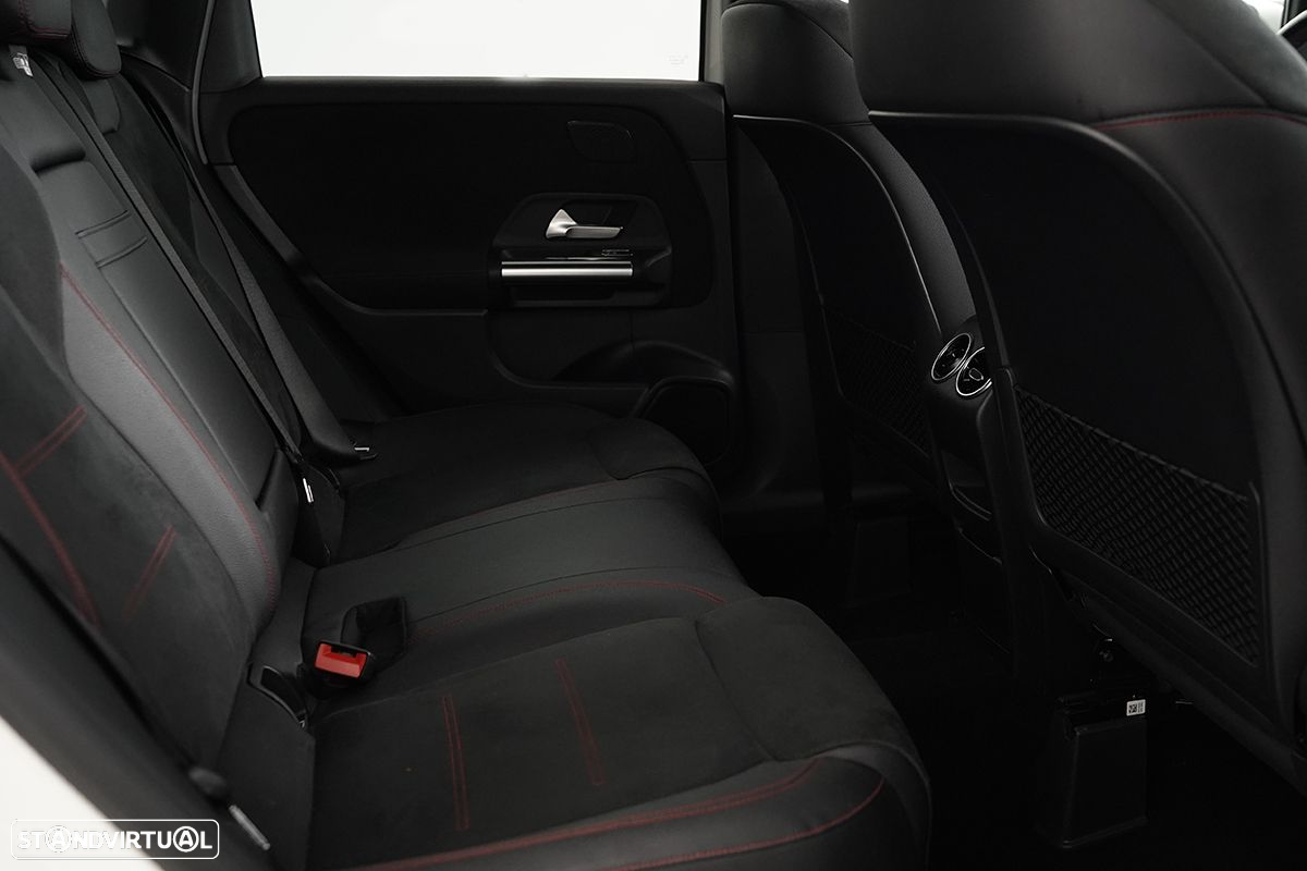 Mercedes-Benz B 180 d AMG Line - 23