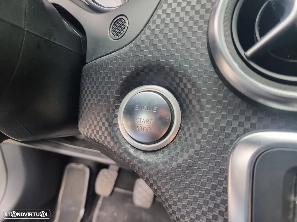 Mercedes-Benz A 200 d Urban - 13