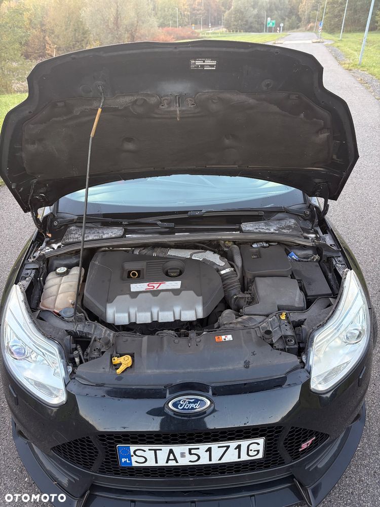 Ford Focus ST - 9