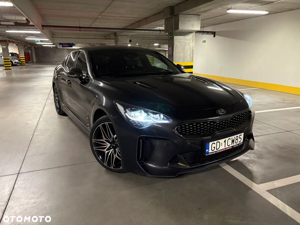 Kia Stinger - 8