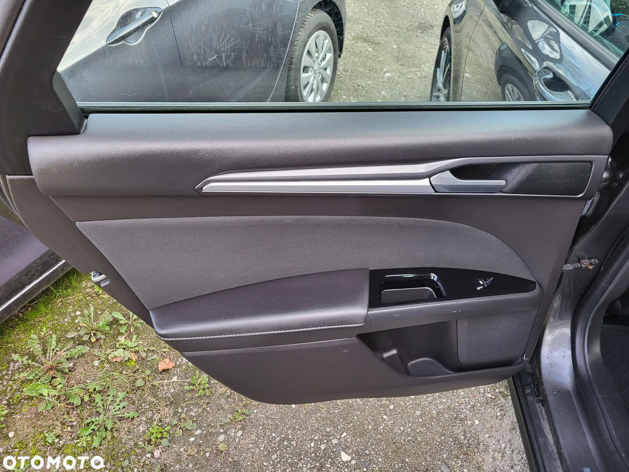 Ford Mondeo - 26