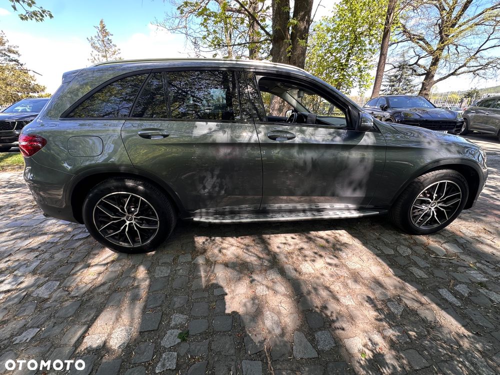 Mercedes-Benz GLC - 34