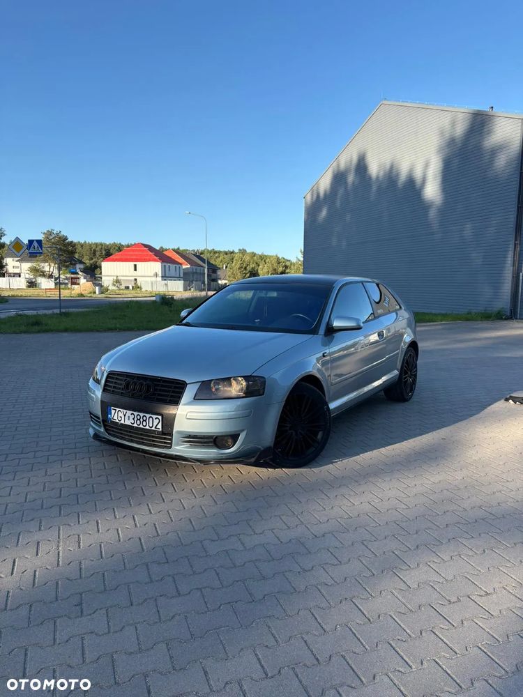 Audi A3 3-drzwiowe 2.0 FSI Ambiente - 1