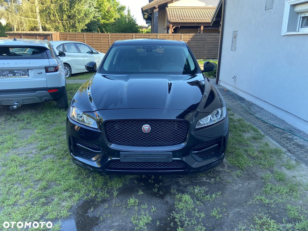 Jaguar F-Pace 20d AWD R-Sport - 2
