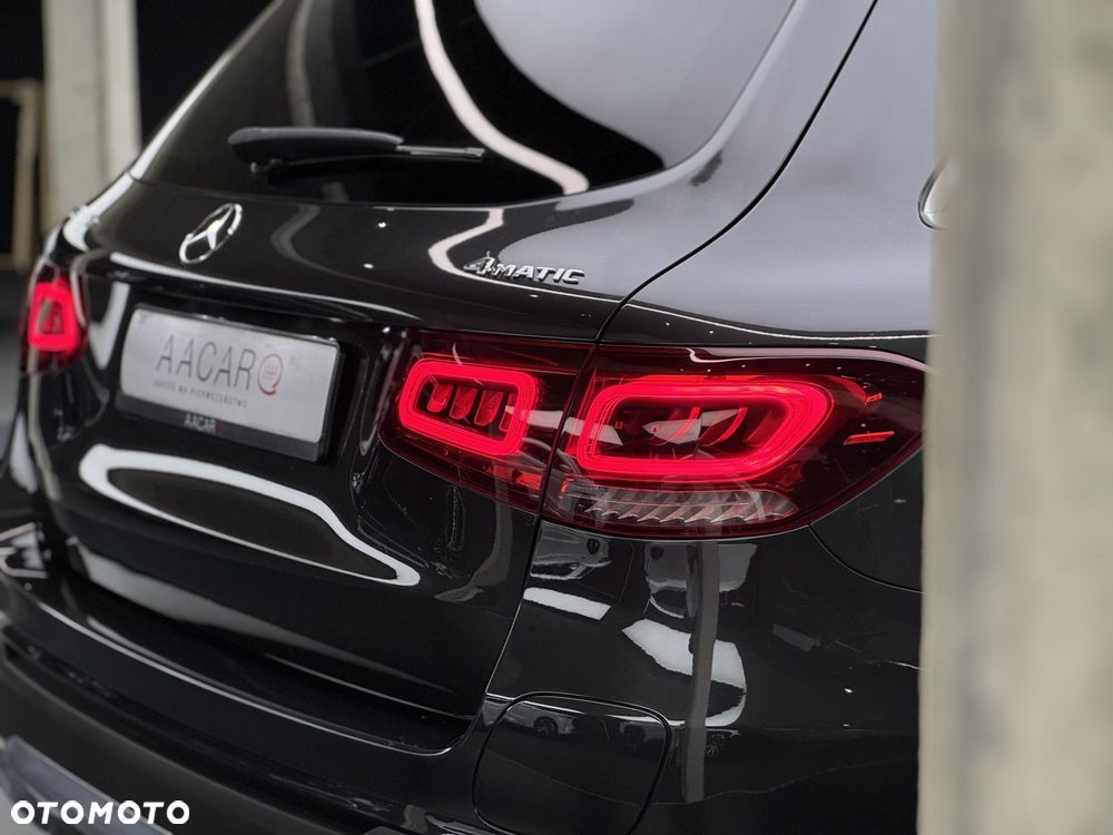 Mercedes-Benz GLC 300 e 4-Matic Business Edition - 38