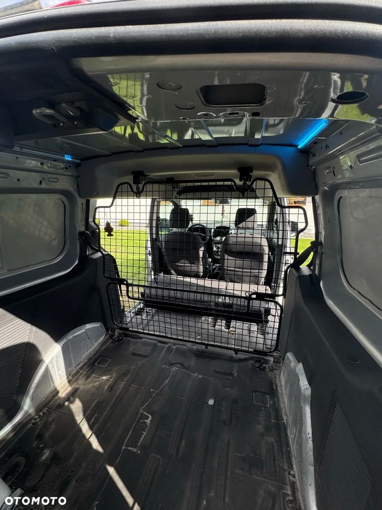 Ford Transit Connect 210 L2 Ambiente - 25