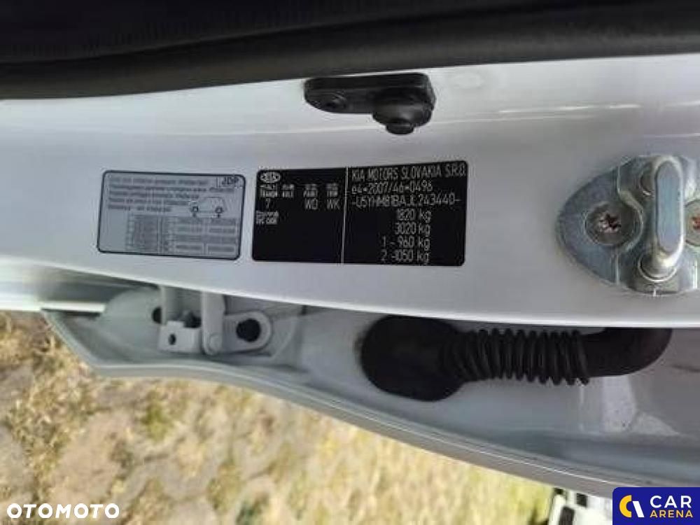 Kia Ceed - 8