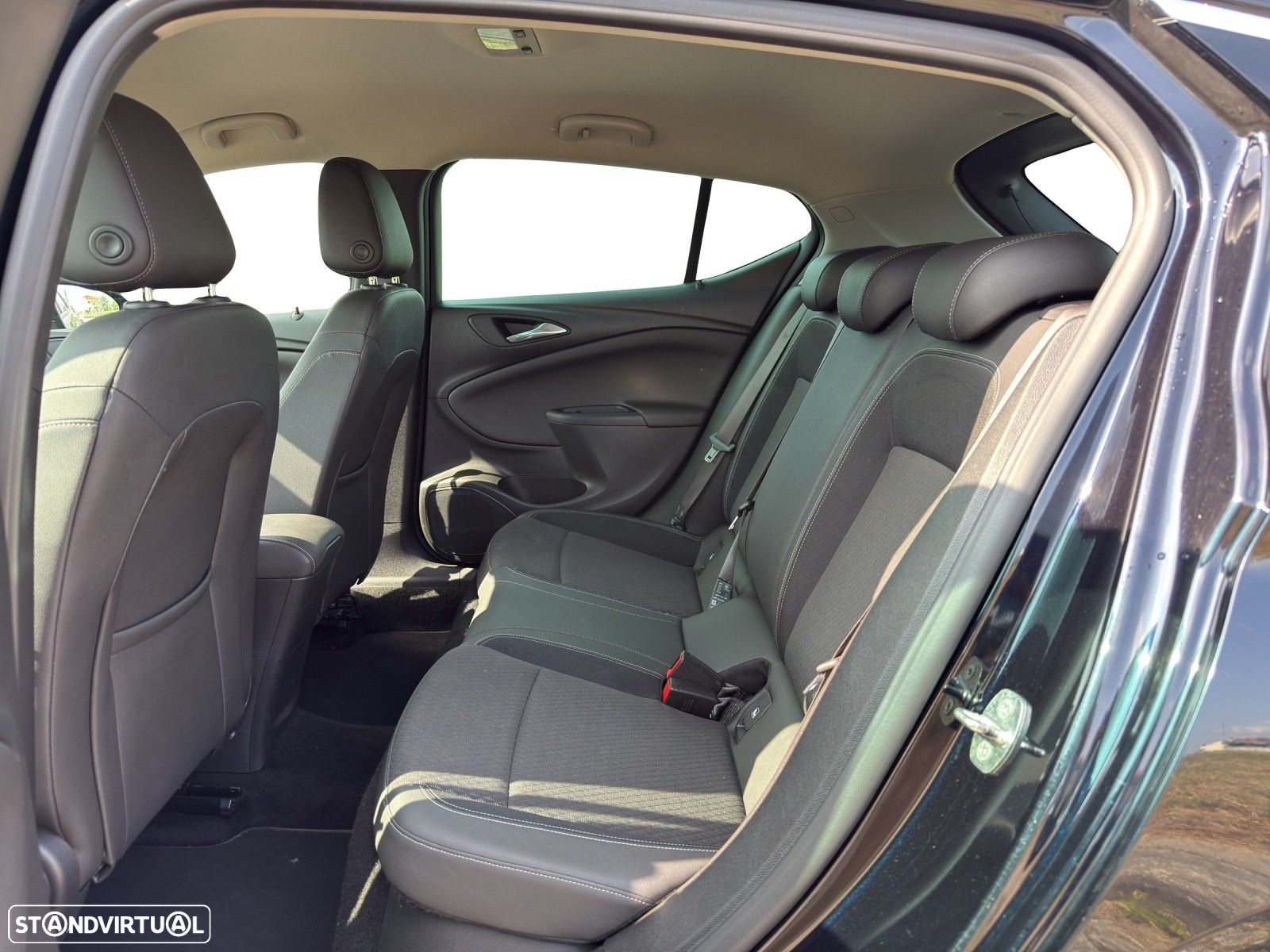 Opel Astra 1.0 Innovation S/S - 12