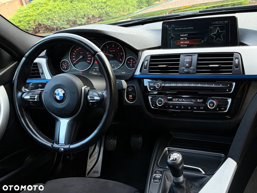 BMW Seria 3 318d M Sport - 29