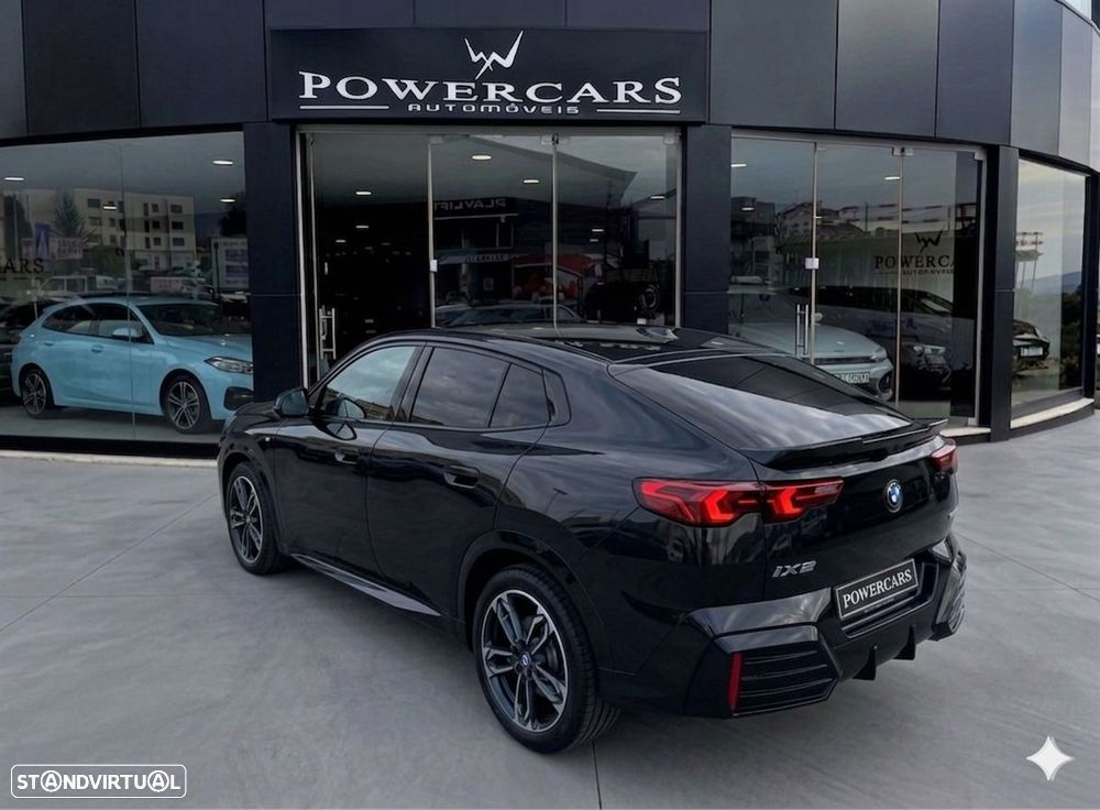 BMW iX2 eDrive20 Pack Desportivo M Pro - 8