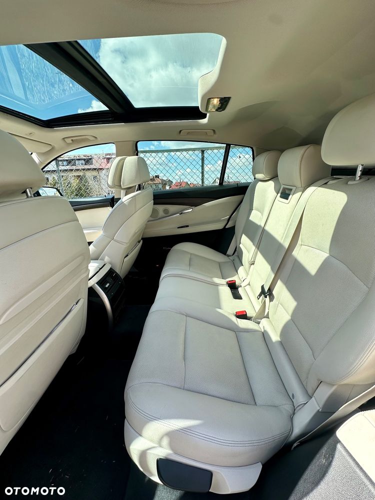 BMW 5GT 530d xDrive - 9
