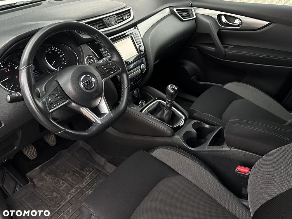 Nissan Qashqai 1.6 DIG-T N-Connecta - 10