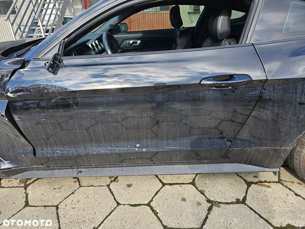 Ford Mustang 2.3 Eco Boost - 30
