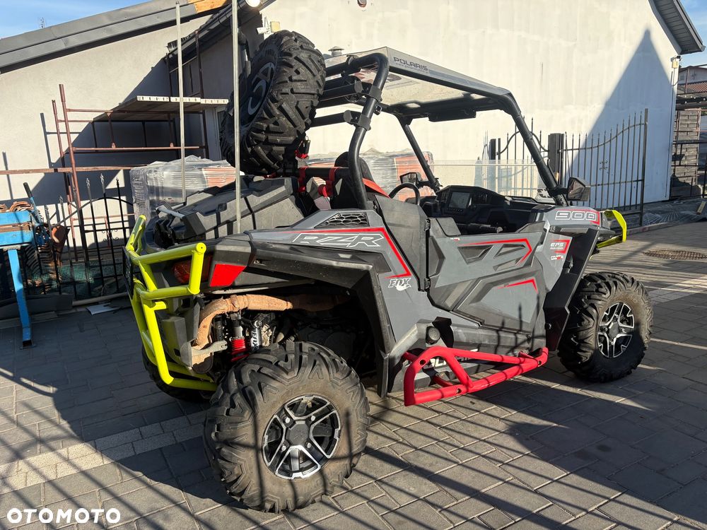 Polaris RZR - 8