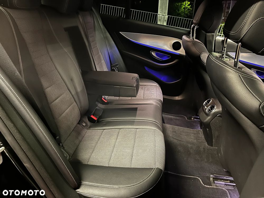 Mercedes-Benz Klasa E 220 d 4-Matic All-Terrain - 33