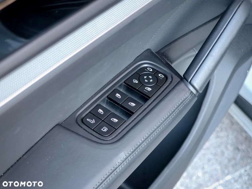 Porsche Cayenne S E-Hybrid PHEV - 21