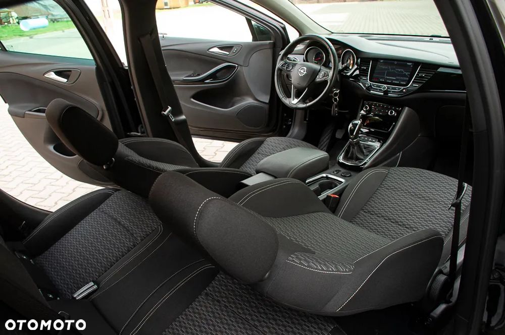 Opel Astra 1.4 Turbo Active - 37