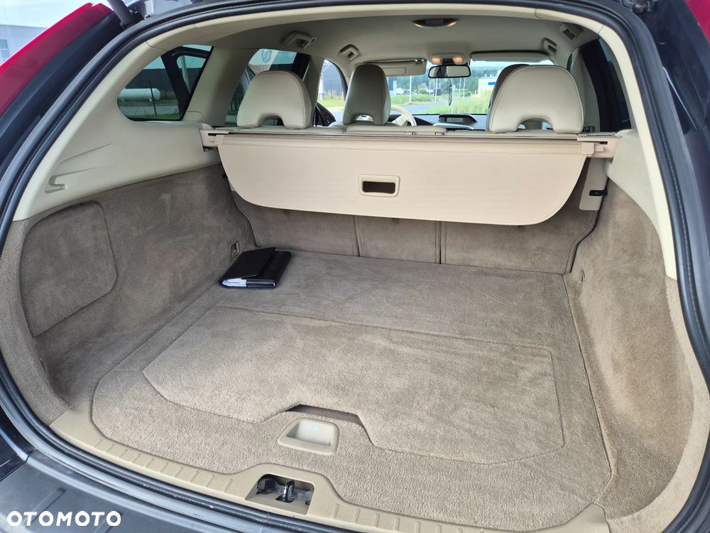 Volvo XC 60 - 18
