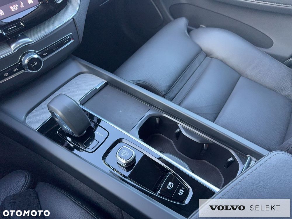 Volvo XC 60 - 25