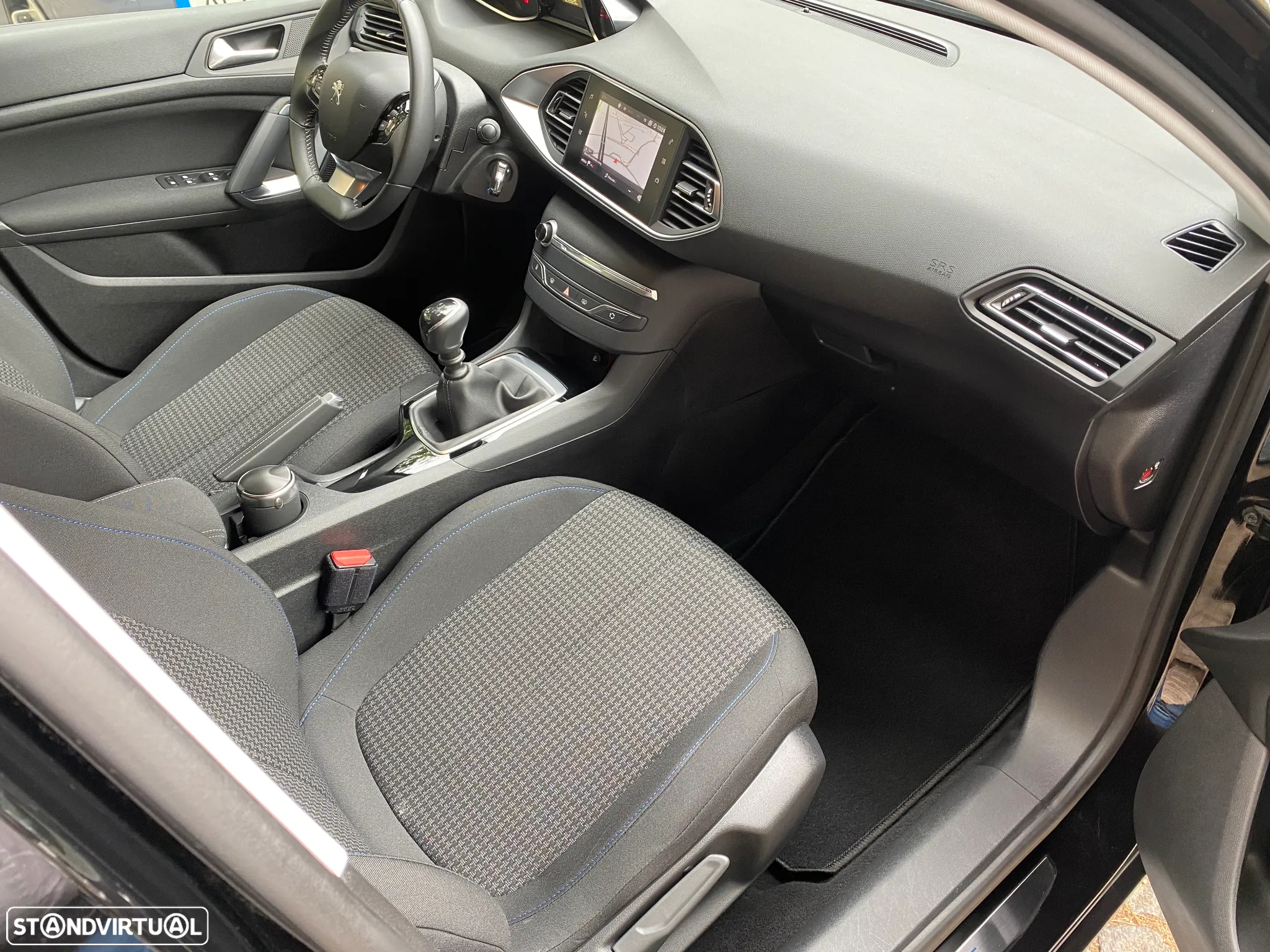 Peugeot 308 SW 1.5 BlueHDi Style - 22
