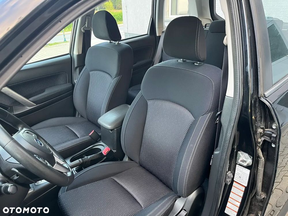 Subaru Forester 2.0X Lineartronic Active - 25