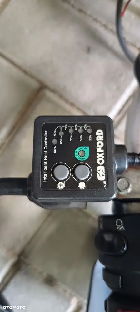 TRIUMPH TIGER 800XC KOŁO FELGA PRZÓD  KIEROWNICA HALOGENY CHŁODNICA SZYBA LICZNIK ZEGARY XRT - 4