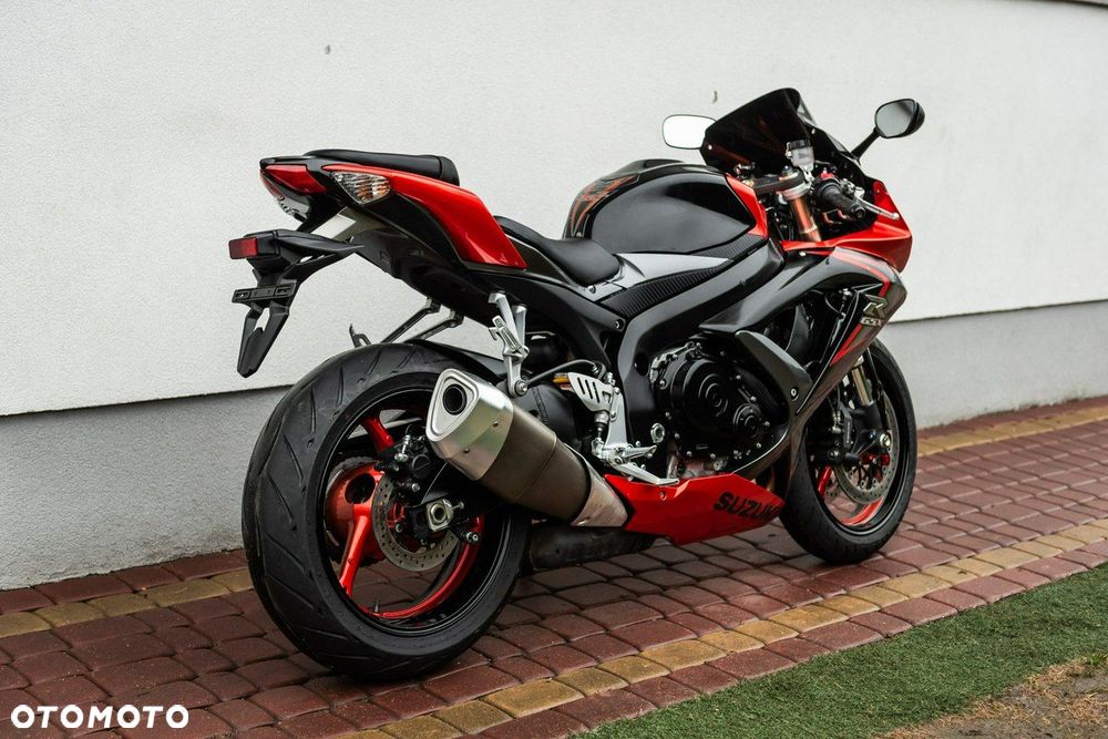 Suzuki GSX-R - 4
