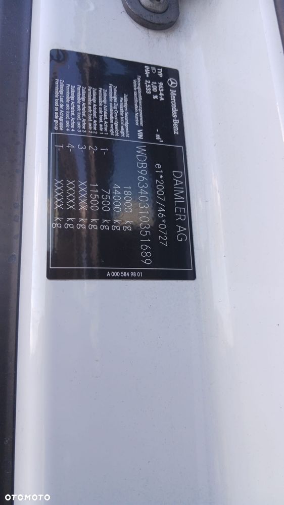 Mercedes-Benz 1845 - 10