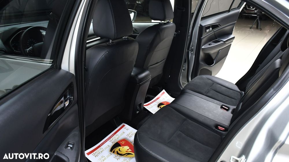 Mitsubishi Eclipse-Cross Plug-In Hybrid 4WD Plus - 12
