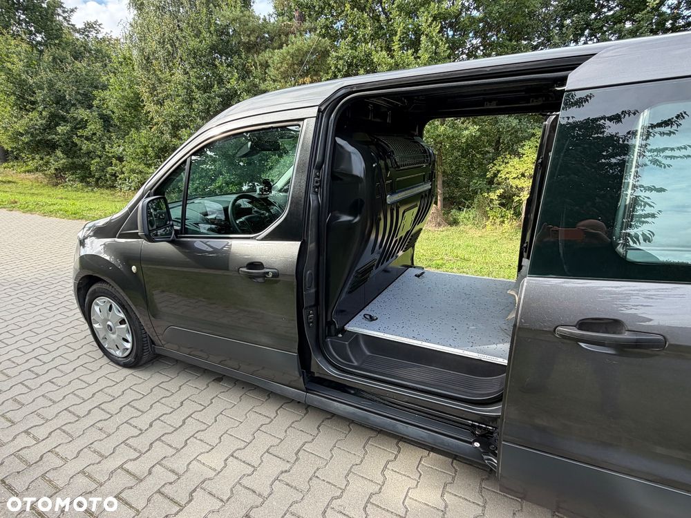 Ford Connect - 8