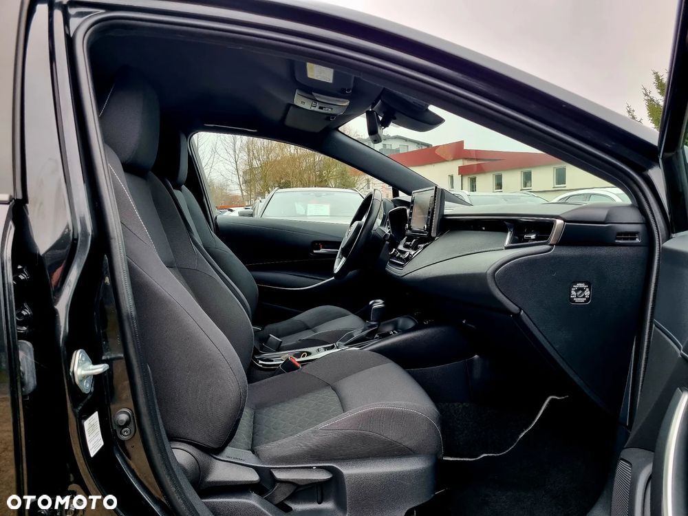 Toyota Corolla 1.8 Hybrid Executive - 13