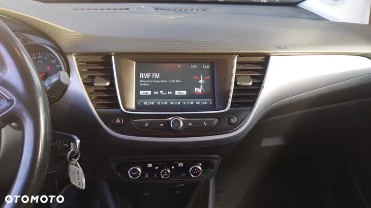Opel Crossland X - 14