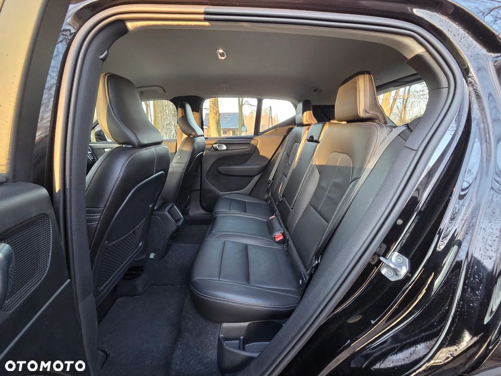 Volvo XC 40 T3 Geartronic Inscription - 24