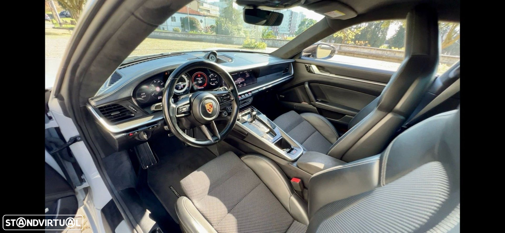 Porsche 911 (992) Carrera 4S PDK - 10