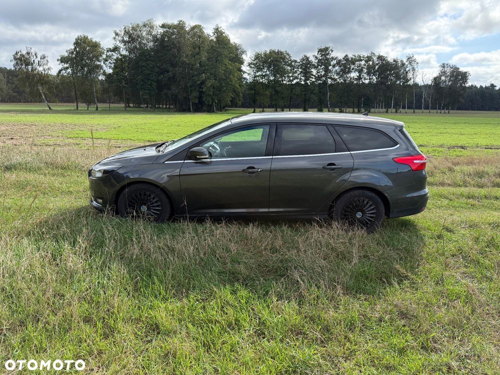 Ford Focus - 18