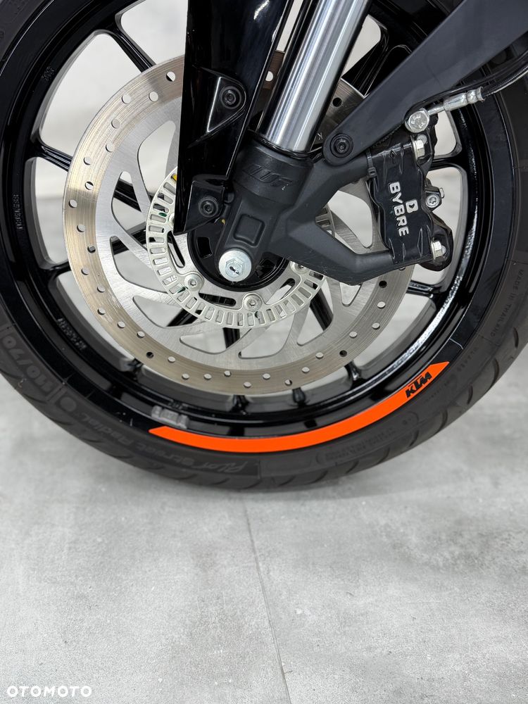 KTM Duke 125 - 20